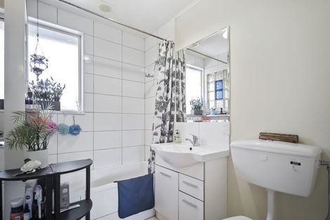 Photo of property in 8 Mamaku Street, Paraparaumu, 5032