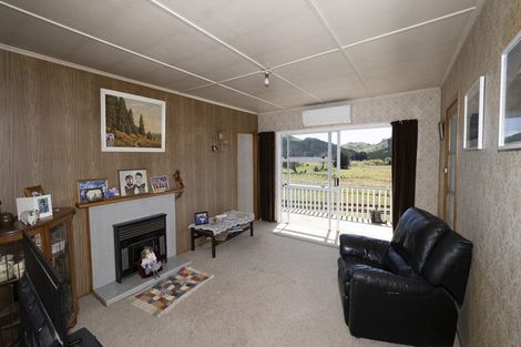 Photo of property in 233 South Road, Mauriceville, Masterton, 5882