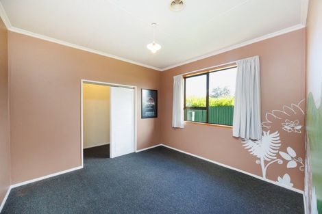 Photo of property in 9 Shamrock Street, Takaro, Palmerston North, 4412