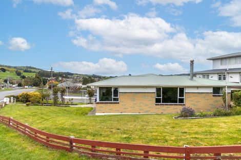 Photo of property in 68 Waldron Crescent, Green Island, Dunedin, 9018