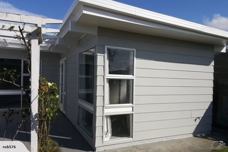 Photo of property in 72a Fairs Road, Milson, Palmerston North, 4414