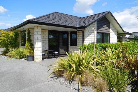 Photo of property in 8 Isobel Hodgson Drive, Cambridge, 3434