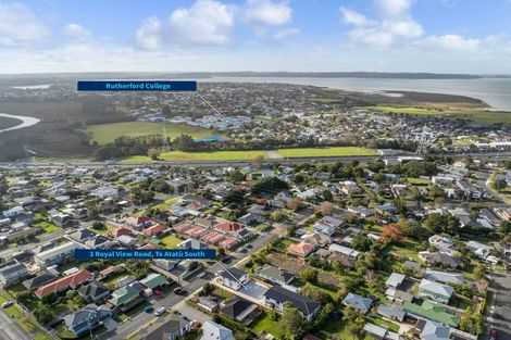 Photo of property in 1/3 Royal View Road, Te Atatu South, Auckland, 0610