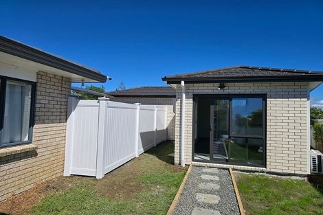 Photo of property in 3 Greenberry Drive, Ranui, Auckland, 0612