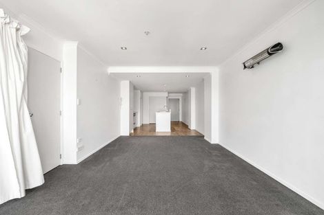 Photo of property in 215/332 Maunganui Road, Mount Maunganui, 3116
