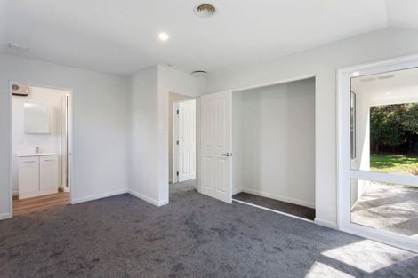 Photo of property in 24 Millcroft Place, Parklands, Christchurch, 8083