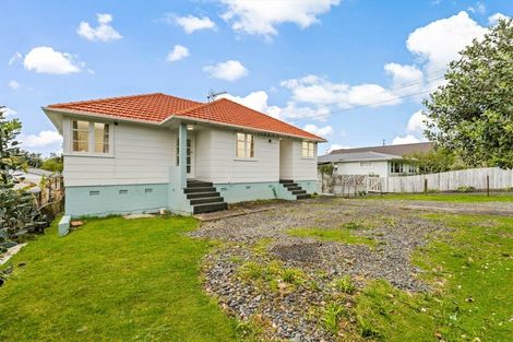 Photo of property in 37 Queen Mary Avenue, New Lynn, Auckland, 0600