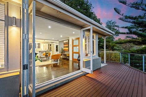 Photo of property in 1 Huia Road, Titirangi, Auckland, 0604