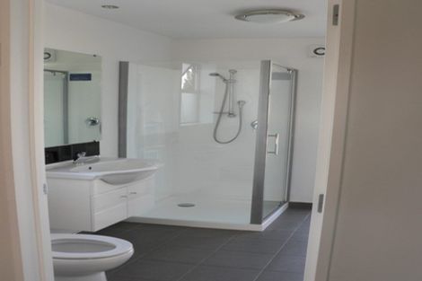 Photo of property in 2/55 Thackeray Place, Waltham, Christchurch, 8023
