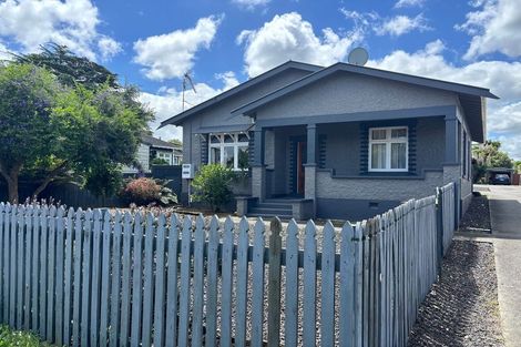 Photo of property in 17a Princes Street, Hawera, 4610