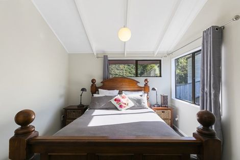 Photo of property in 99 Thurleigh Grove, Karori, Wellington, 6012