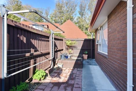 Photo of property in 11 Ludecke Place, Sockburn, Christchurch, 8042