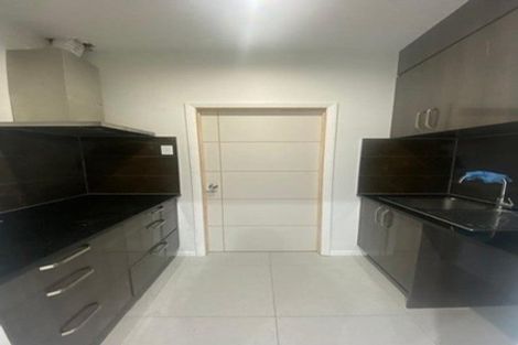 Photo of property in 36a Cambridge Terrace, Papatoetoe, Auckland, 2025