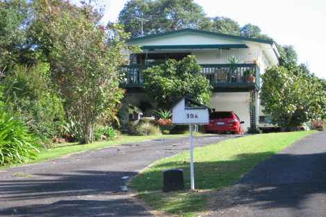 Photo of property in 19a Cleve Road, Green Bay, Auckland, 0604