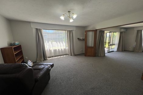 Photo of property in 262 Riccarton Road, Upper Riccarton, Christchurch, 8041