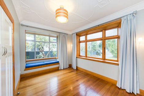 Photo of property in 31 Manapouri Crescent, Hokowhitu, Palmerston North, 4410