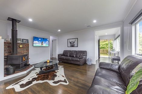 Photo of property in 16 Great North Road, Riverhead, 0820