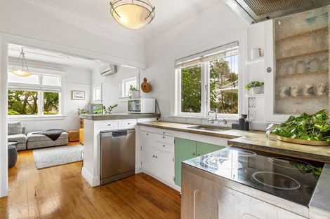 Photo of property in 1c Rutherford Street, Belmont, Auckland, 0622