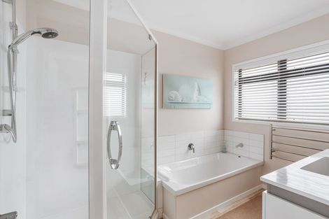 Photo of property in 20 Parkland Rise, Omokoroa, 3114