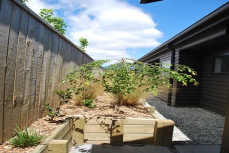 Photo of property in 41 Shepherd Road, Jacks Point, Queenstown, 9371
