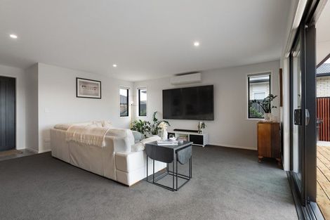 Photo of property in 35 Dunkeld Drive, Papamoa, 3118