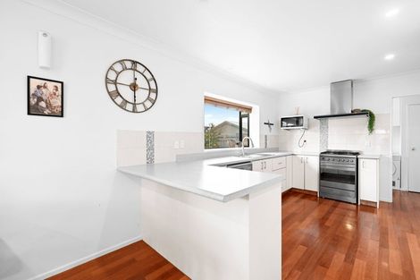 Photo of property in 27 Halcione Close, Flagstaff, Hamilton, 3210