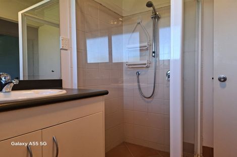 Photo of property in 469 Waitakere Road, Taupaki, Henderson, 0782