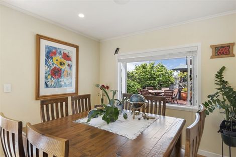 Photo of property in 1/107 Nile Road, Milford, Auckland, 0620