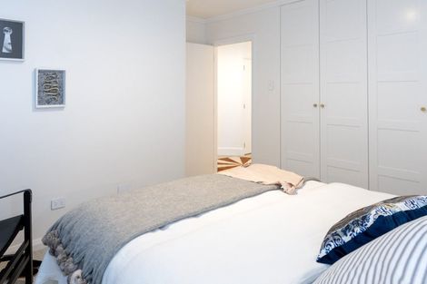 Photo of property in Hamilton Flats, 9a Hawker Street, Mount Victoria, Wellington, 6011