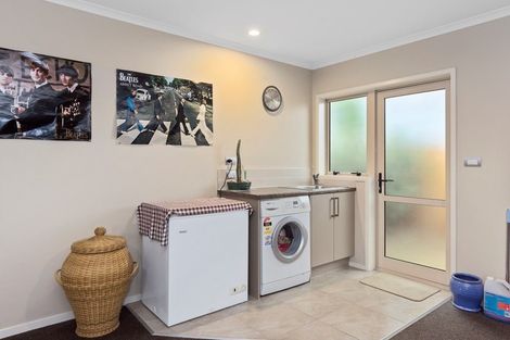 Photo of property in 22 Oakwood Way, Papamoa Beach, Papamoa, 3118