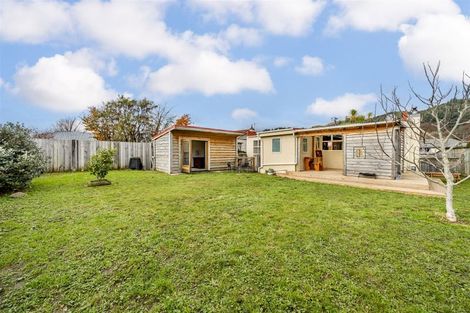 Photo of property in 50 Seddon Street, Wallaceville, Upper Hutt, 5018