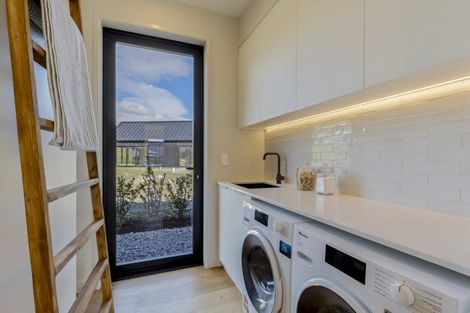 Photo of property in 7 Centurion Court, Jacks Point, 9371