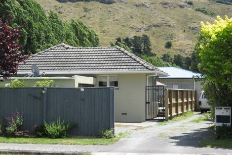 Photo of property in 2/32 Clark Street, Sumner, Christchurch, 8081