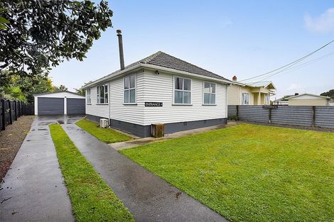 Photo of property in 304 South Road, Hawera, 4610