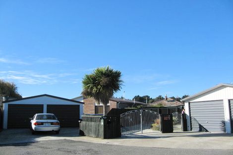 Photo of property in 4 Lindis Lane, New Brighton, Christchurch, 8083