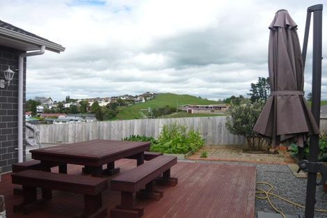 Photo of property in 6 Derbyshire Place, Dinsdale, Hamilton, 3204