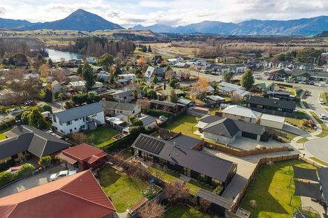 Photo of property in 7 Hebbard Court, Albert Town, Wanaka, 9305