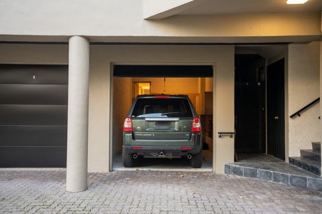 Photo of property in Highwic, 32u3 Hobson Street, Thorndon, Wellington, 6011