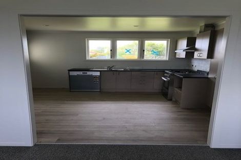 Photo of property in 27 Hill Crescent, Papakura, 2110