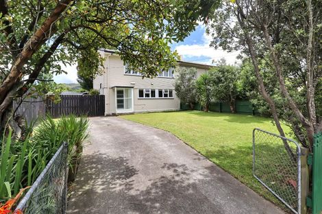 Photo of property in 15 Eldon Grove, Taita, Lower Hutt, 5019
