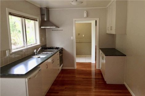 Photo of property in 19 Halberg Street, Glenfield, Auckland, 0629