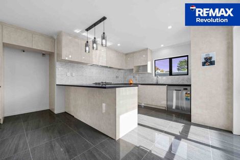 Photo of property in 21a Blanes Road, Weymouth, Auckland, 2103