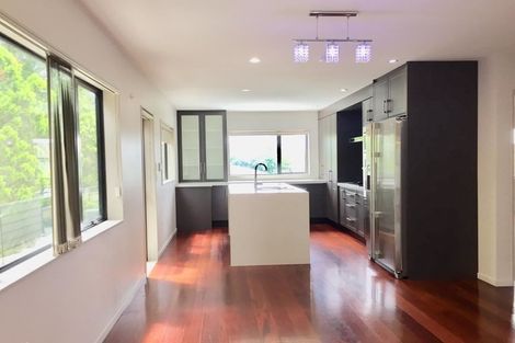 Photo of property in 18 Stottholm Road, Titirangi, Auckland, 0604