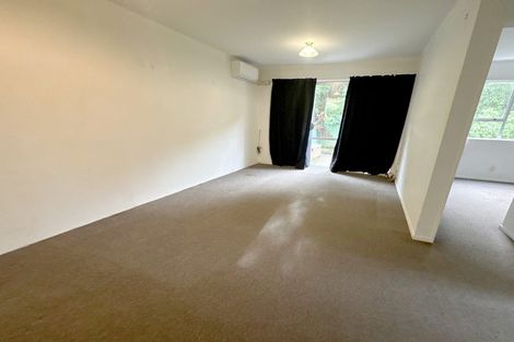 Photo of property in 10 Martin Grove, Normandale, Lower Hutt, 5010