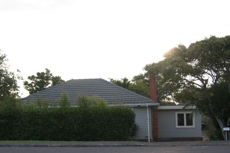 Photo of property in 440 Old Te Atatu Road, Te Atatu Peninsula, Auckland, 0610