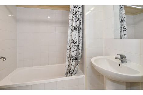 Photo of property in 4j/18 Ronwood Avenue, Manukau, Auckland, 2104