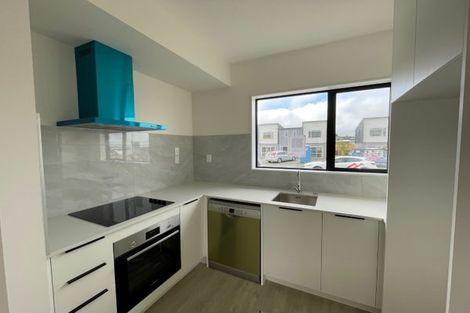 Photo of property in 6a Poruru Close, Papakura, 2110