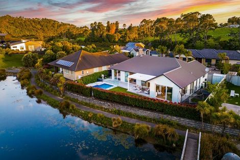 Photo of property in 5 Nikau Way, Riverhead, 0820