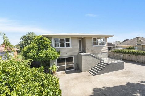 Photo of property in 31 Morrinsville Road, Hillcrest, Hamilton, 3216
