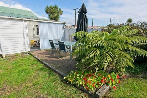 Photo of property in 5 Fonblanque Street, Westport, 7825